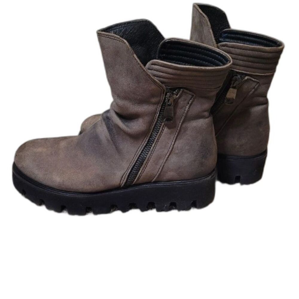 Guja  Leather Ankle Boots